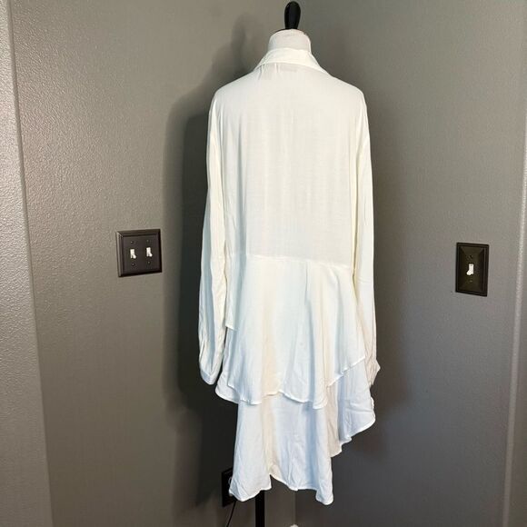 Wrangler Cream Ruffle Button-Up Shirt - Picture 5 of 8